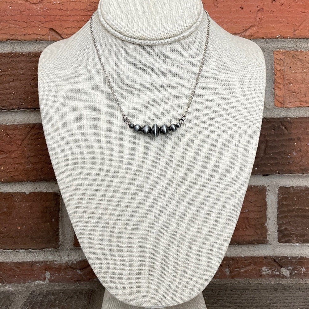 Navajo Style Pearl Bar Necklace with Saucer Pearl - Picture 2 of 2